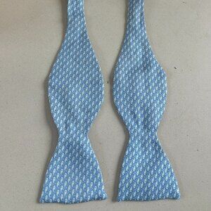 Vineyard Vines Whale Bowtie